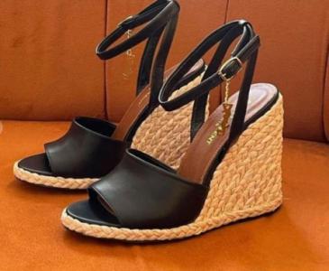 Sandals for Lady's leather