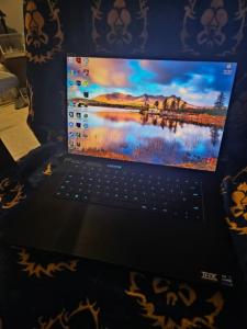 Amazing gaming laptop selling