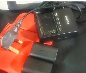 Camera Canon + 3 lenses & others