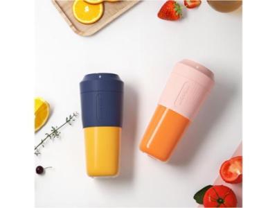 Powerful, Sleek Portable Blender