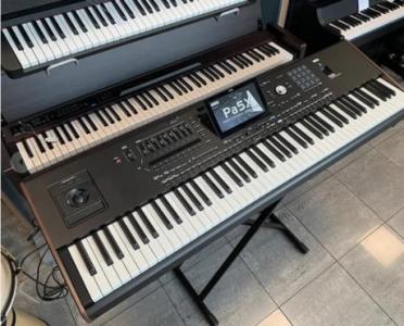 Korg Pa5X 88 Professional Arranger Keyboard