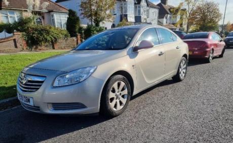 Vauxhall, INSIGNIA, Hatchback, 2011, Manual, 1956 (cc), 5 doors