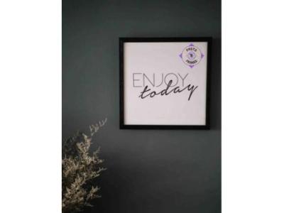 Square Multi Color Frame 30*24 Inch