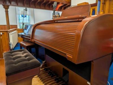 Lowry Majesty Organ