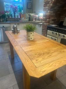 Extendable Dining breakfast Table