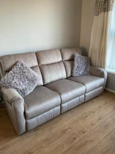 3 SEATER POWER RECLINER SOFA & 2 SEATER POWER RECLINER SOFA
