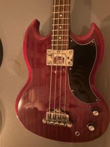 2011 Epiphone EB-0 bass
