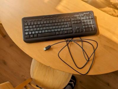 MICROSOFT QWERTY USB KEYBOARD