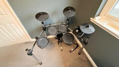 Alesis Command Black Mesh Drum Kit