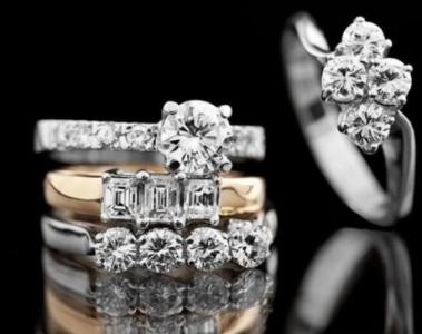 Celebrate the New Year with Extra Cash: Sell Your Old Jewellery!