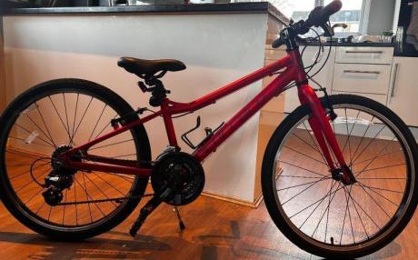 Carrera Saruna Red Jnr 20” Red Bike n (as new)