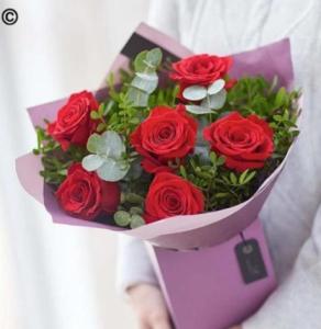 Valentine's day flower delivery london