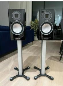 Monitor Audio Gold 100 with Original Stands