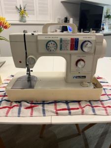 New Home 609 vintage electric sewing machine