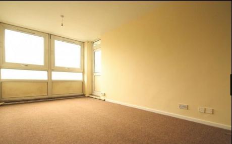 Hane Estate Agents Offer a 1 Bedroom Flat on The Second Floor of An Ex-Local Authority Block
