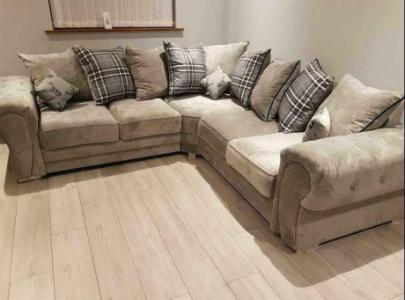 Beautiful + Comfortable Brand New Verona Corner / 3+2 Seater Sofa available in Awesome Price.